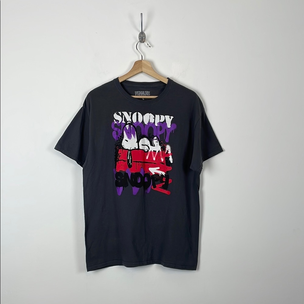 Peanuts Men's Short Sleeve Pullover Lightweight Snoopy Graphic Casual T-Shirt